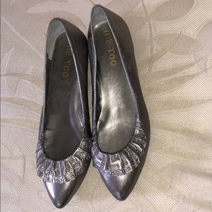 Me Too silver ruffled and studded shoes size 8